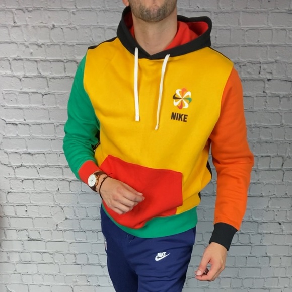 Nike Other - Nike Large Hooded Multicolor Sweater